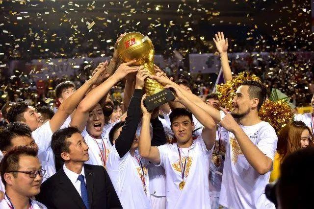 韩德君16+12辽宁胜广东 山西8人上双大胜吉林